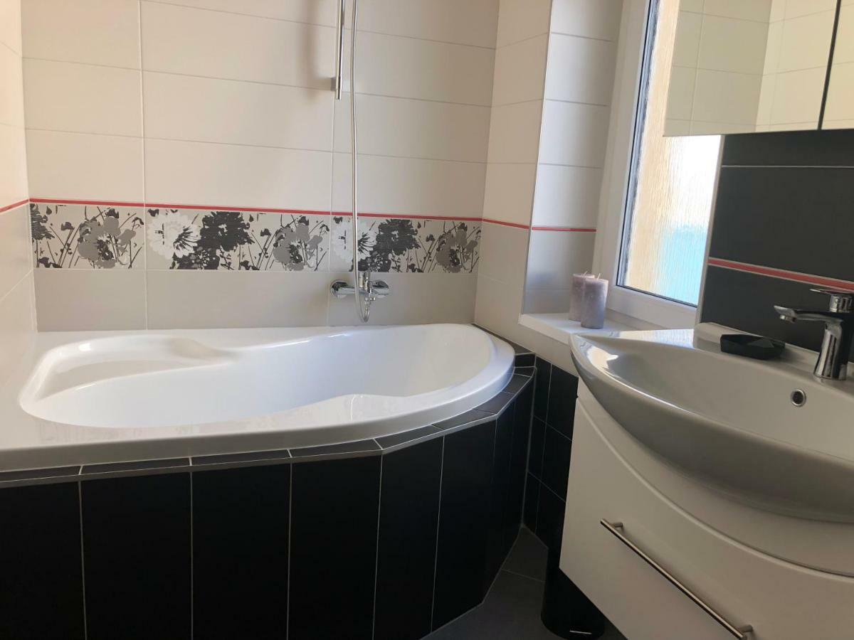 Lili Apartman Apartment Marianske Lazne Luaran gambar
